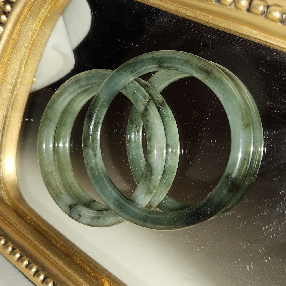 Jade bangle 56-57mm